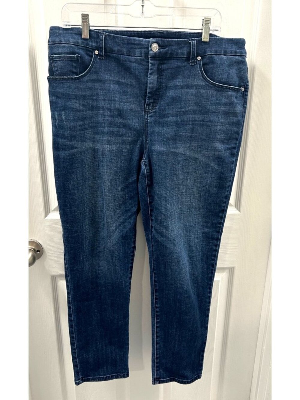 Chico's So Slimming Girlfriend Slim Ankle - Size 2 (12)